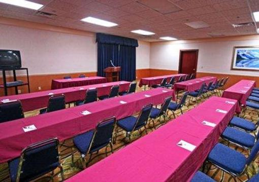 фото отеля Comfort Suites Mineral Wells (West Virginia)