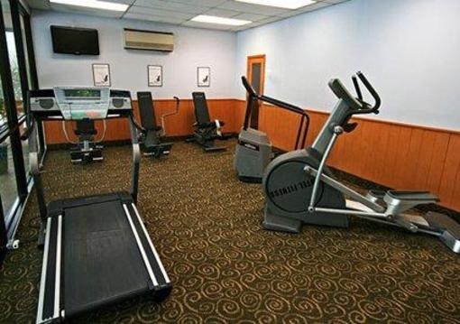 фото отеля Comfort Suites Mineral Wells (West Virginia)