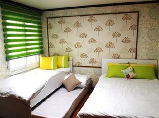 фото отеля Four Seasons House
