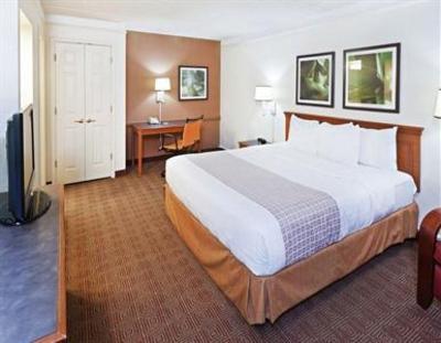 фото отеля La Quinta Inn Market Square