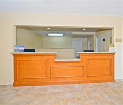 фото отеля Candlewood Suites San Diego