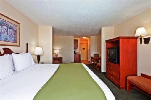 фото отеля Holiday Inn Express Olive Branch