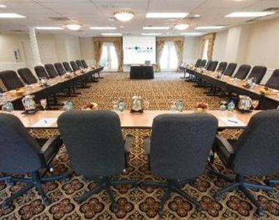 фото отеля Cooper Guest Lodge Hotel, Conference Center & Spa