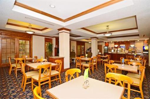 фото отеля Holiday Inn Express Hotel & Suites Chattanooga East Ridge