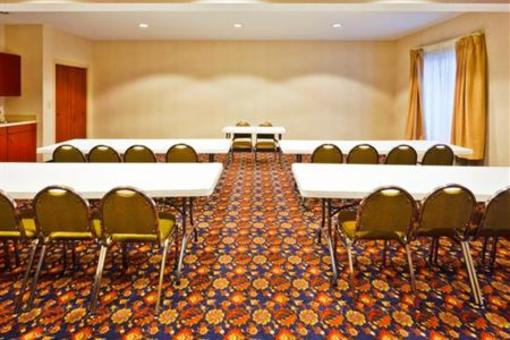фото отеля Holiday Inn Express Hotel & Suites Chattanooga East Ridge