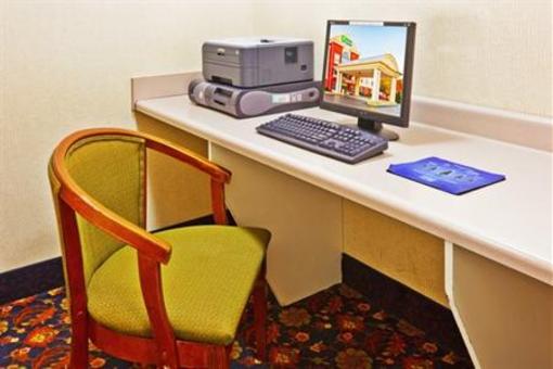 фото отеля Holiday Inn Express Hotel & Suites Chattanooga East Ridge
