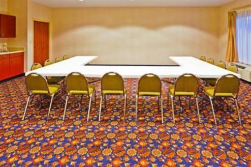 фото отеля Holiday Inn Express Hotel & Suites Chattanooga East Ridge