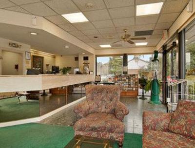 фото отеля Days Inn Savannah-Abercorn Southside