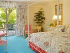 фото отеля Town and Country Resort Hotel