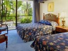 фото отеля Town and Country Resort Hotel