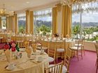 фото отеля Town and Country Resort Hotel