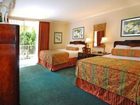 фото отеля Town and Country Resort Hotel