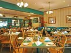 фото отеля Town and Country Resort Hotel