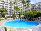 фото отеля Town and Country Resort Hotel