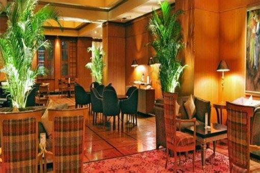 фото отеля The Park Lane Jakarta