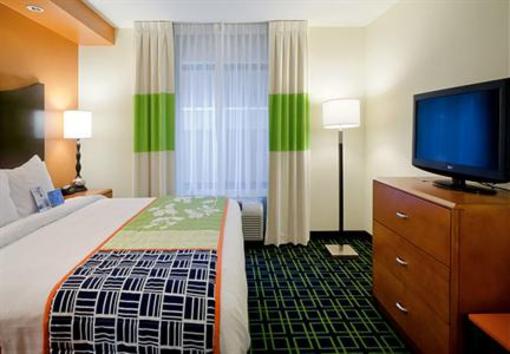 фото отеля Fairfield Inn & Suites Charlotte Matthews