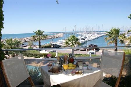 фото отеля Hotel Azur La Grande-Motte