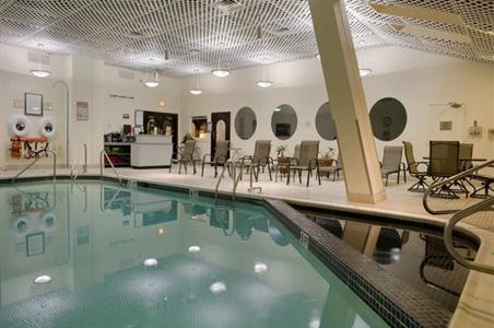 фото отеля Hilton Hotel Woodbridge Iselin