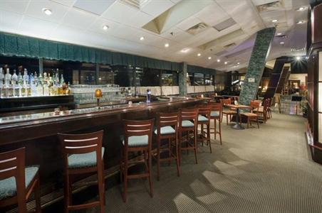 фото отеля Hilton Hotel Woodbridge Iselin