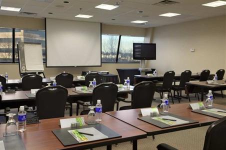 фото отеля Hilton Hotel Woodbridge Iselin