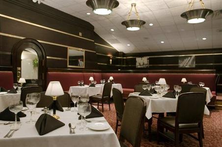 фото отеля Hilton Hotel Woodbridge Iselin