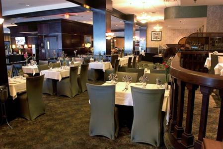 фото отеля Hilton Hotel Woodbridge Iselin