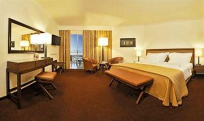 фото отеля Porto Bay Falesia