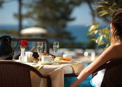 фото отеля Porto Bay Falesia