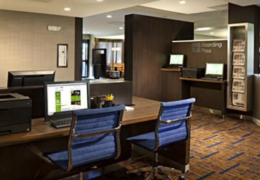 фото отеля Courtyard by Marriott Fort Myers Cape Coral