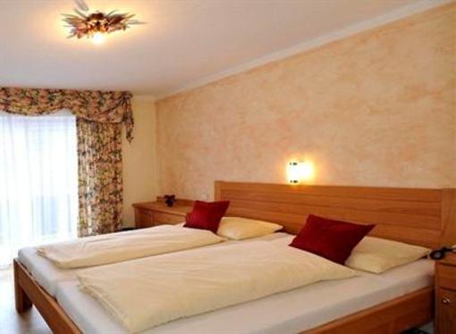 фото отеля Hotel Larchenhof Goldegg