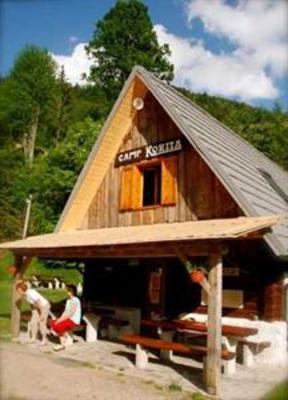 фото отеля Adrenaline-Check Open Air Hostel Soca