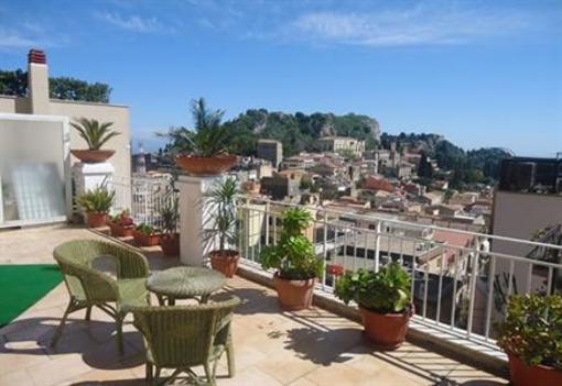 фото отеля Hostel Taormina