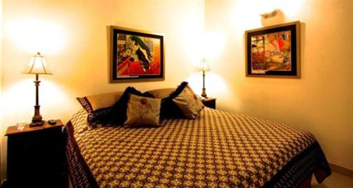 фото отеля Arthaus Boutique Hotel