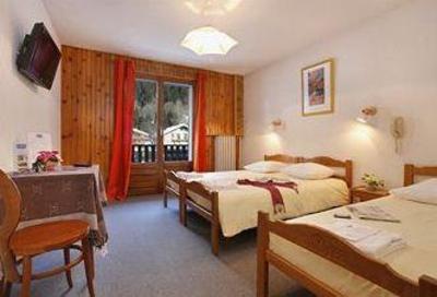 фото отеля Hotel L'Eau Vive Chatel