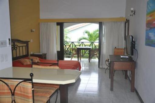 фото отеля Sunny Curacao Blue Bay Lodges