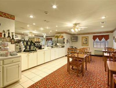 фото отеля Rodeway Inn Whitehall