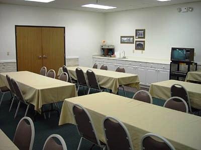фото отеля Americas Best Value Inn Torrington