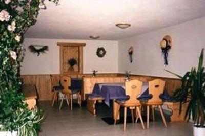 фото отеля Haus Enzian Sankt Leonhard im Pitztal