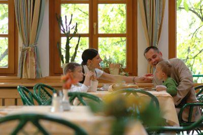 фото отеля Hotel Reif - Urdlwirt