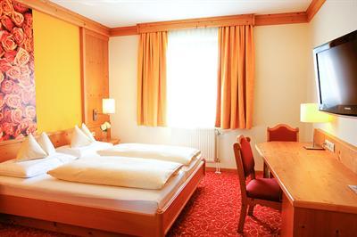 фото отеля Hotel Reif - Urdlwirt