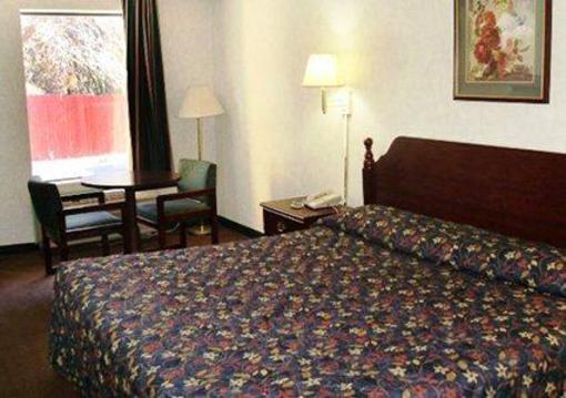 фото отеля Econo Lodge Decatur