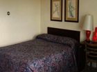 фото отеля Red Carpet Inn Oskaloosa