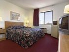 фото отеля Super 8 Kennett