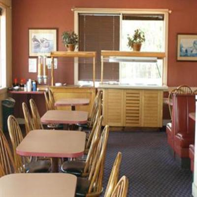 фото отеля Red Carpet Inn Cartersville