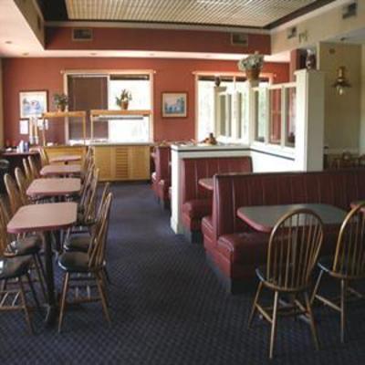 фото отеля Red Carpet Inn Cartersville