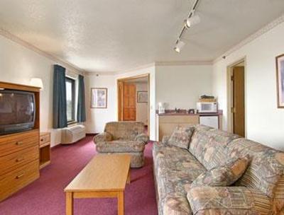 фото отеля Super 8 Motel Watertown (Wisconsin)