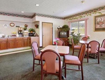 фото отеля Super 8 Motel Athens (Ohio)