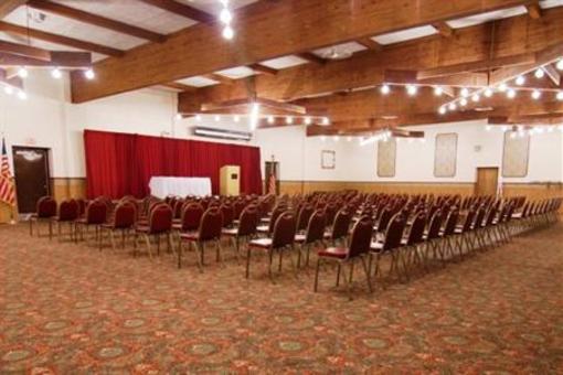 фото отеля Americas Best Value Voyageur Inn
