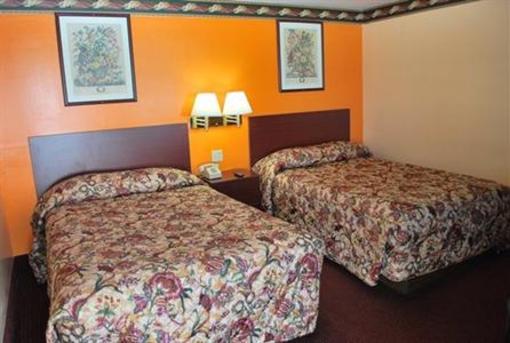 фото отеля Red Carpet Inn Tonawanda