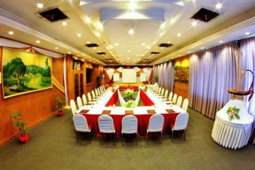 фото отеля Central Hotel Yangon